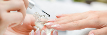 Pourquoi choisir le gel naturel pour vos ongles ?
