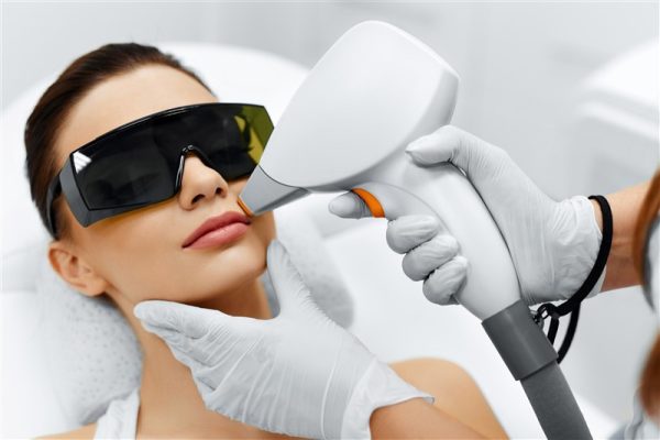 LEVRE- IPL-EPILATION LUMIERE PULSEE