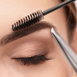 Teinture des sourcils